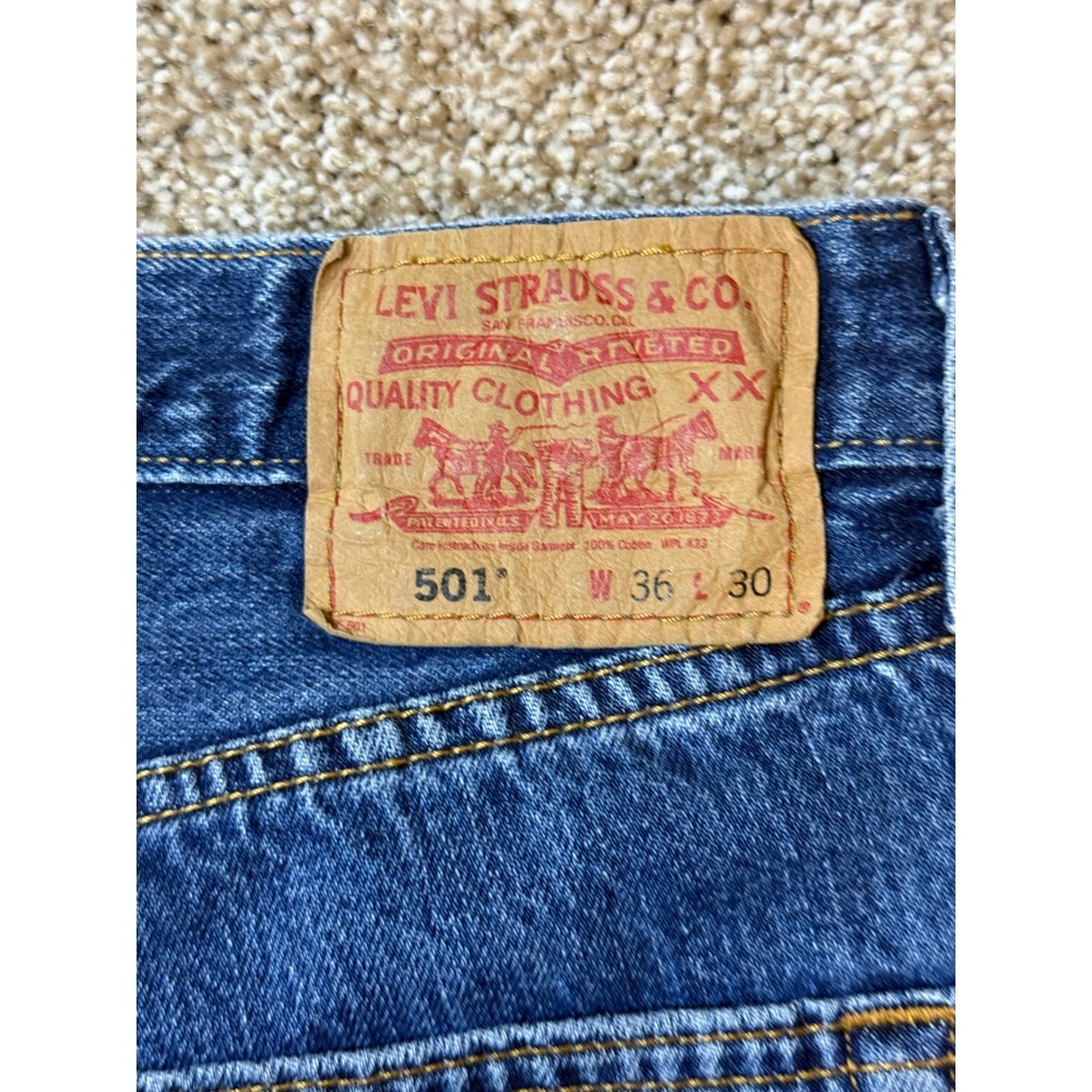 Levi's 501 Jeans Mens 36x30 Blue Vintage Original Fit Straight Leg Denim - Picture 11 of 12